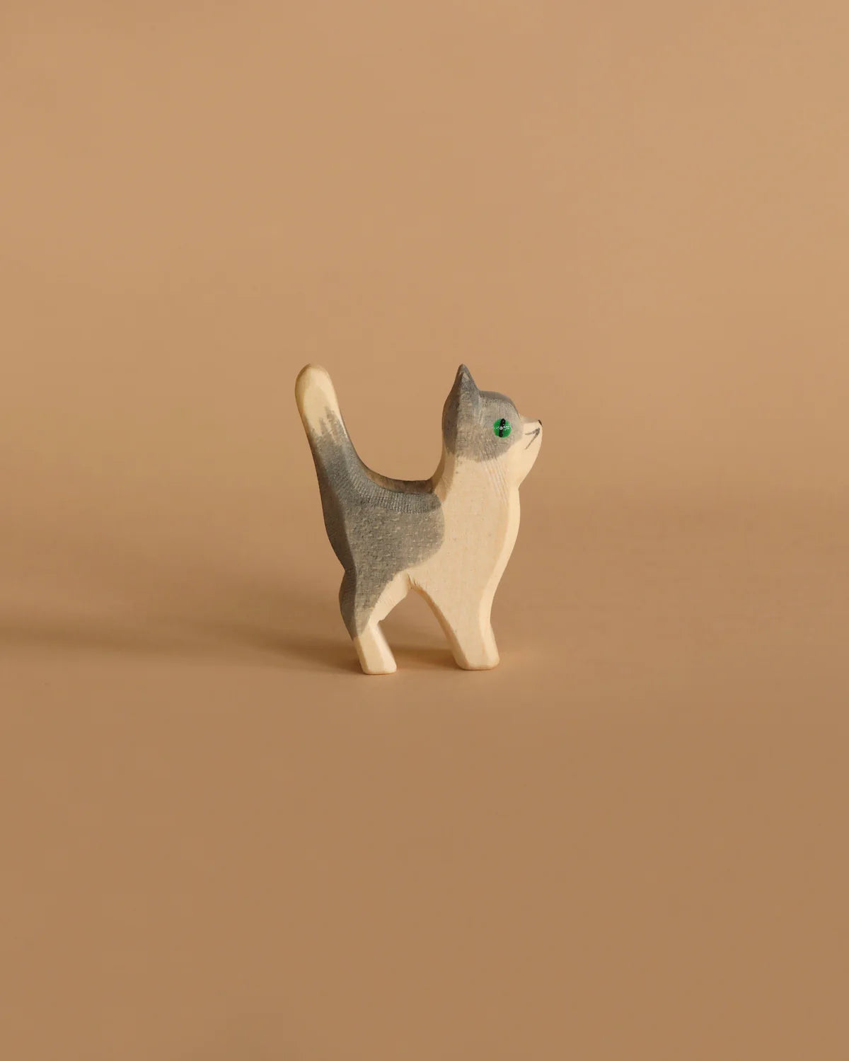 CAT GRAY
