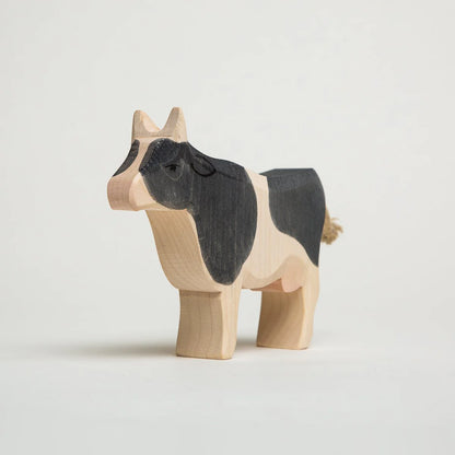 COW B&W STANDING